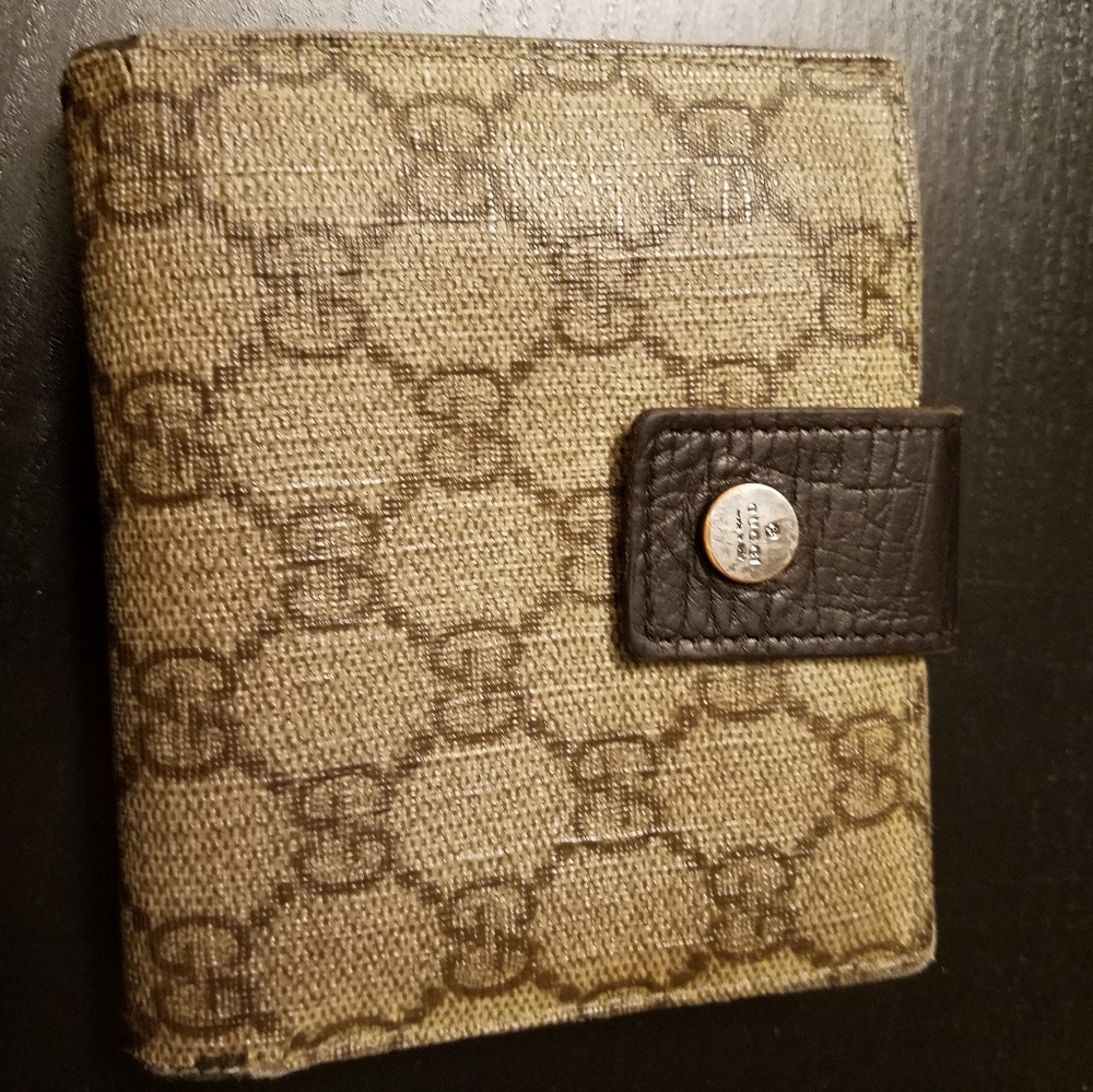 Gucci Fold wallet with coin pouch